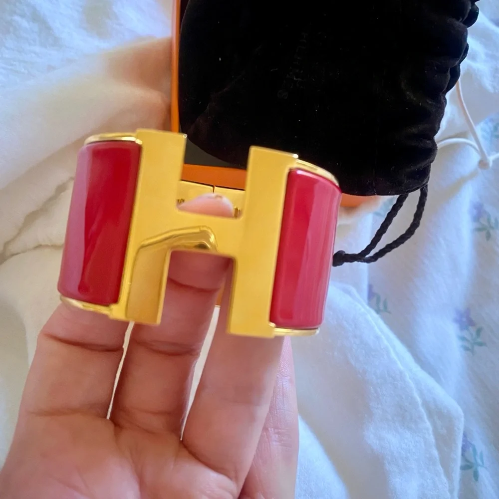 Hermes Red and Gold Clic Clac Cuff Bracelet - Picture 2 of 5